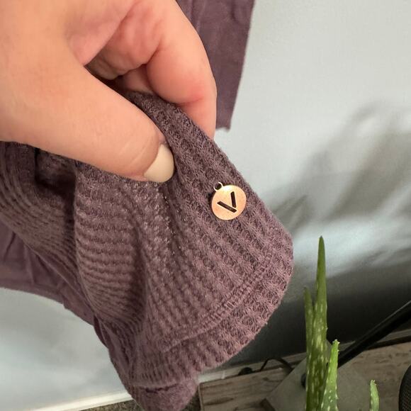 LIVI Active Wear Lane Bryant Muted Purple Pullover Top Size 14 / 16 Waffle Knit - Picture 2 of 4